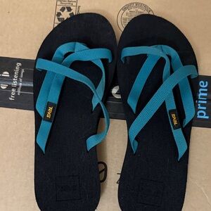 Teva Teal and Black Sandals